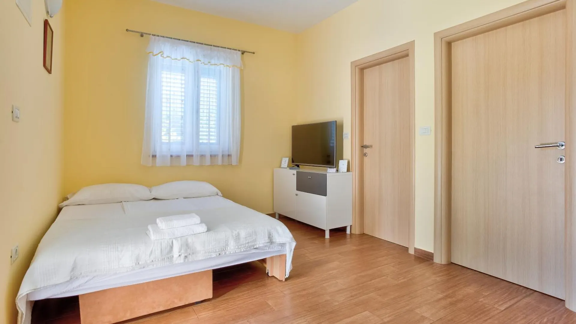 Apartment In Villa Moletto Seaside & Relax - 4 Guests Lovrečica